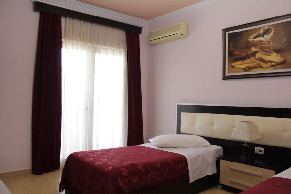Hotel International (Fier)